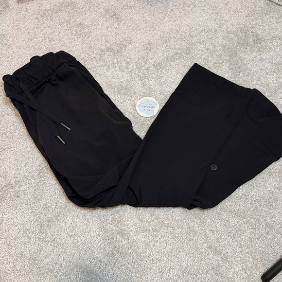 lululemon athletica Pants - Lululemon ON The Fly Elastic Waist Straight Leg Panta
